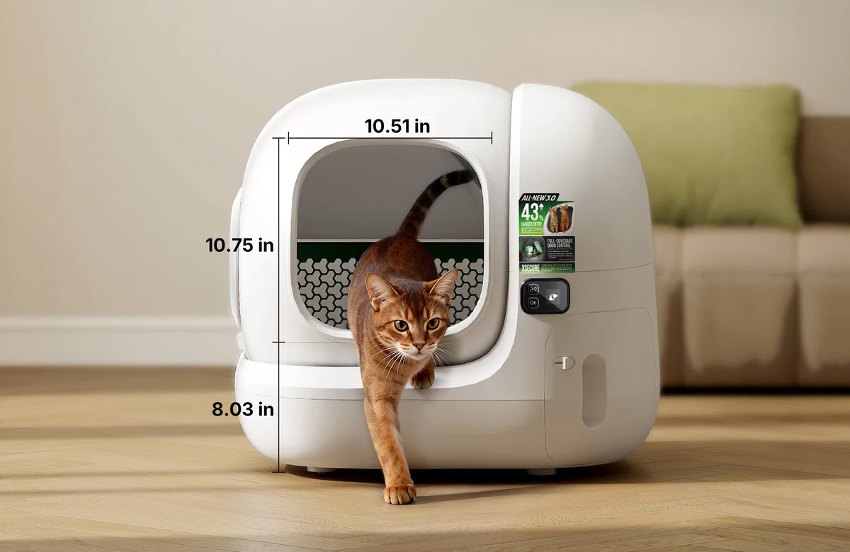 PUROBOT MAX 3 cat litter box with wider and lower entry design, providing smooth access for larger breeds and senior cats with comfortable step-in experience